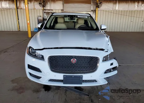 2019 Jaguar F-Pace Prestige z USA, uszkodzony, nr VIN SADCK2GX7KA363564